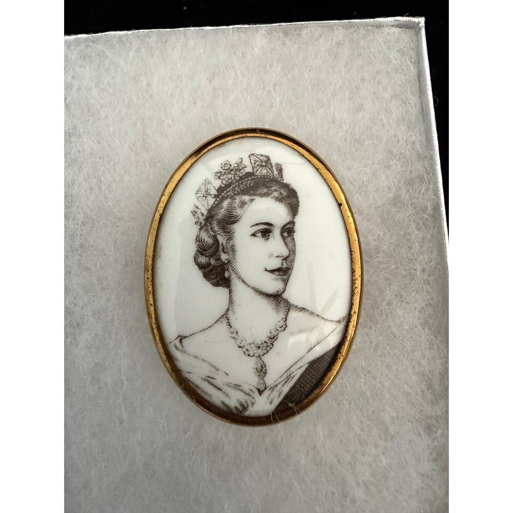 Royal Worcester 1953 Coronation Brooch Queen Elizabeth II Bone China